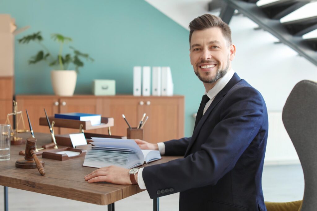 Sydney Conveyancing Solicitors: Finding the Right Legal Guide

